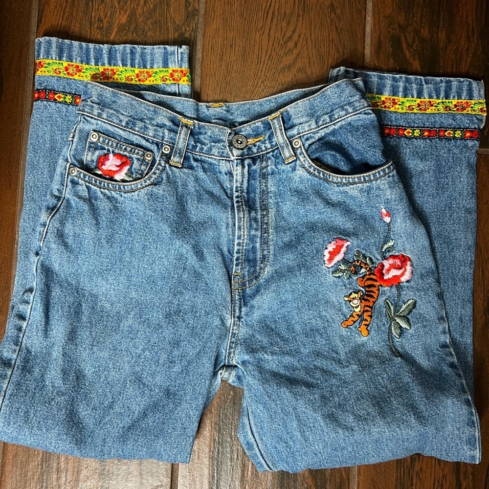 Disney Pooh Tigger Vintage Embroidered Denim Cropped Jeans